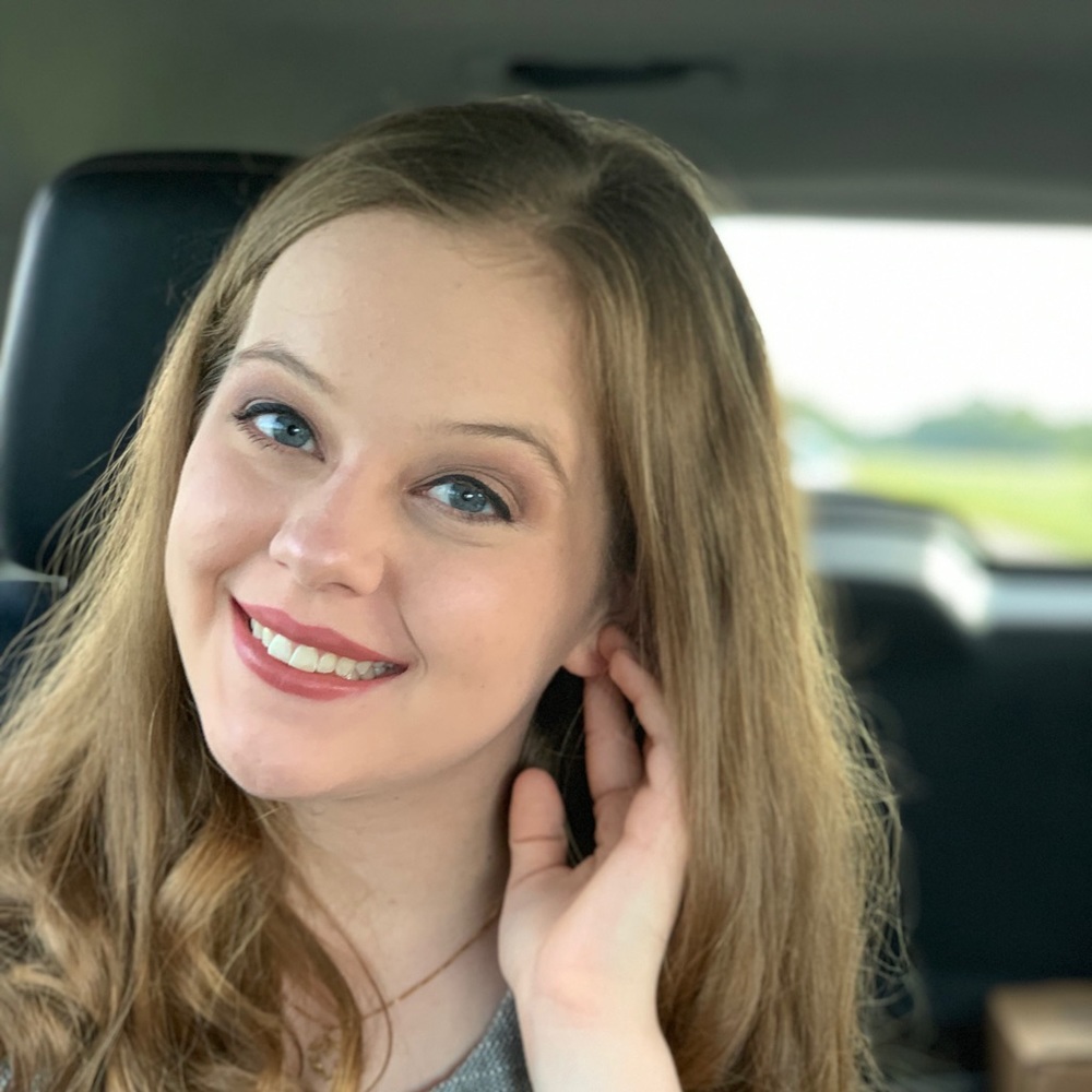 Meet your Posher, Hailey! 😊💕🌸